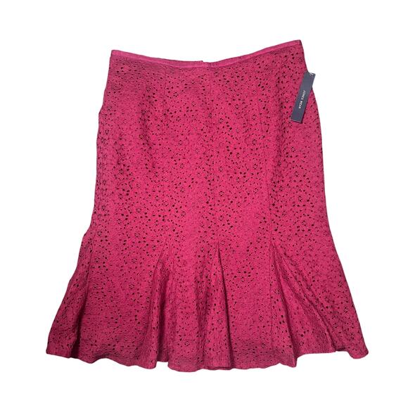 Jones Wear Dresses & Skirts - Jones Wear Vintage Strawberry Pink Skirt
